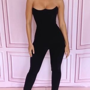 BLACK JUMPSUIT